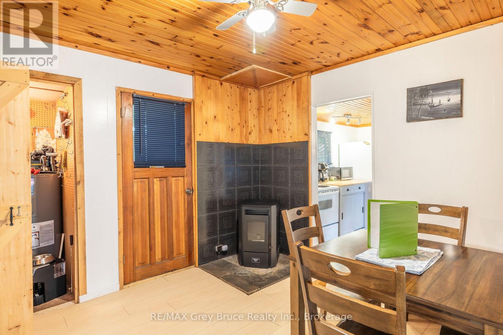 39 Cardinal Avenue, South Bruce Peninsula, Ontario  N0H 2T0 - Photo 11 - X13131278