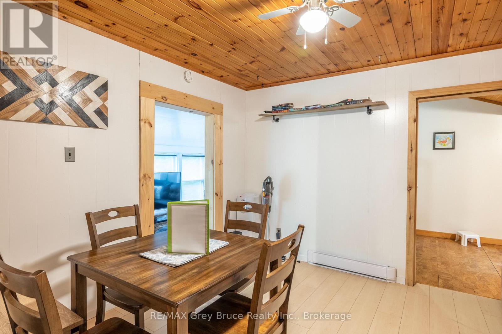 39 Cardinal Avenue, South Bruce Peninsula, Ontario  N0H 2T0 - Photo 12 - X13131278
