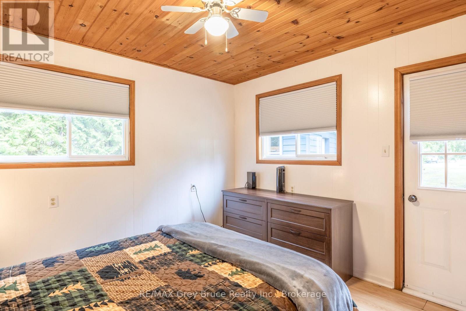 39 Cardinal Avenue, South Bruce Peninsula, Ontario  N0H 2T0 - Photo 13 - X13131278