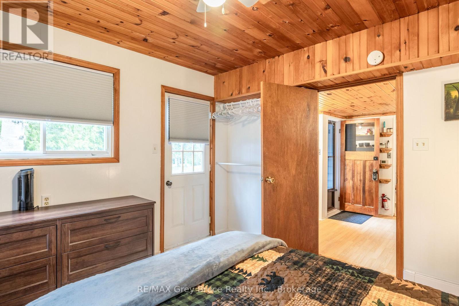 39 Cardinal Avenue, South Bruce Peninsula, Ontario  N0H 2T0 - Photo 14 - X13131278