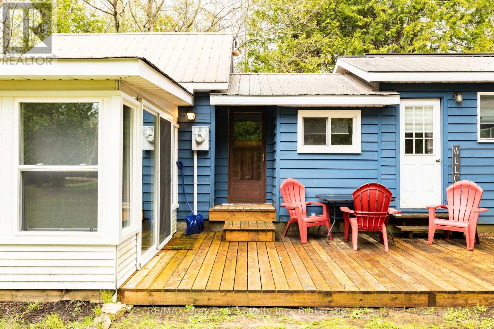 39 Cardinal Avenue, South Bruce Peninsula, Ontario  N0H 2T0 - Photo 4 - X13131278