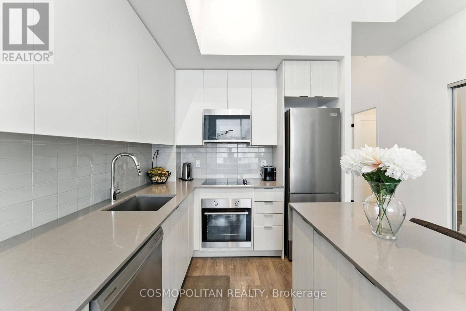 355 - 2489 Taunton Road, Oakville, Ontario  L6H 0G3 - Photo 4 - W12510266