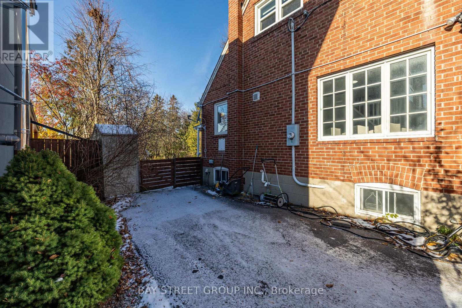 112 Bevdale Road, Toronto, Ontario  M2R 1L7 - Photo 38 - C13131244