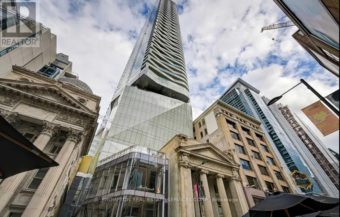 3511 - 197 Yonge Street, Toronto, Ontario  M5B 0C1 - Photo 1 - C13131320
