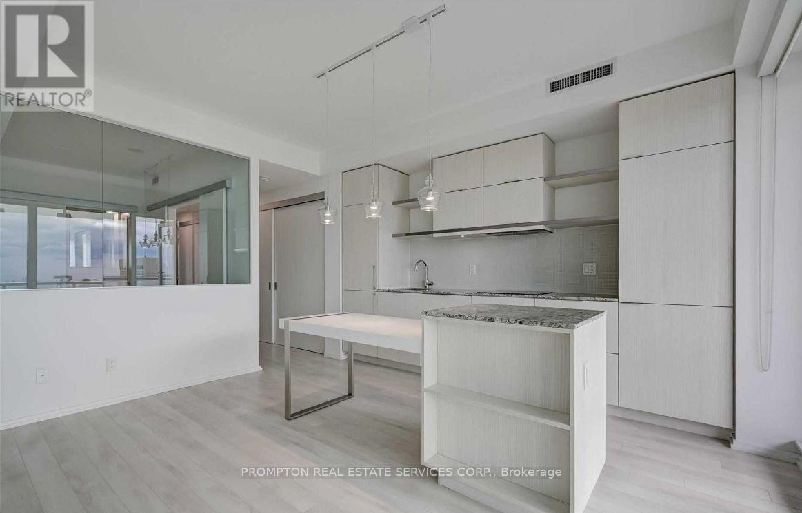 3511 - 197 Yonge Street, Toronto, Ontario  M5B 0C1 - Photo 6 - C13131320