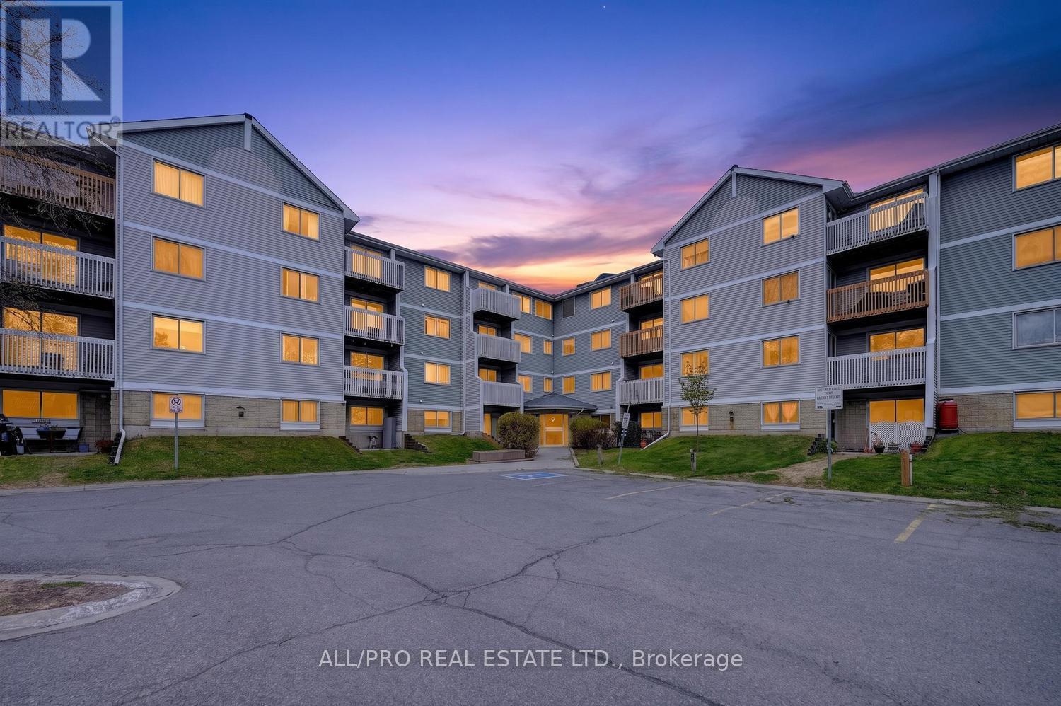 111 - 212 VIEWMOUNT DRIVE, Ottawa, Ontario