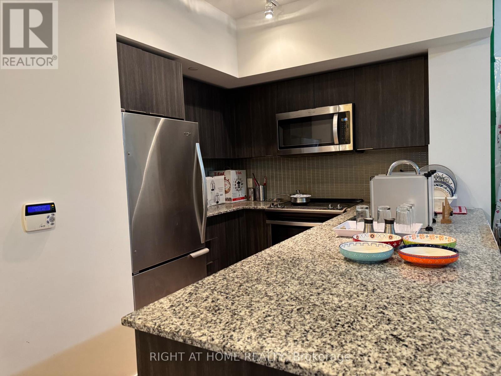 2201 - 20 Shore Breeze Drive, Toronto, Ontario  M8V 0C7 - Photo 5 - W13123148