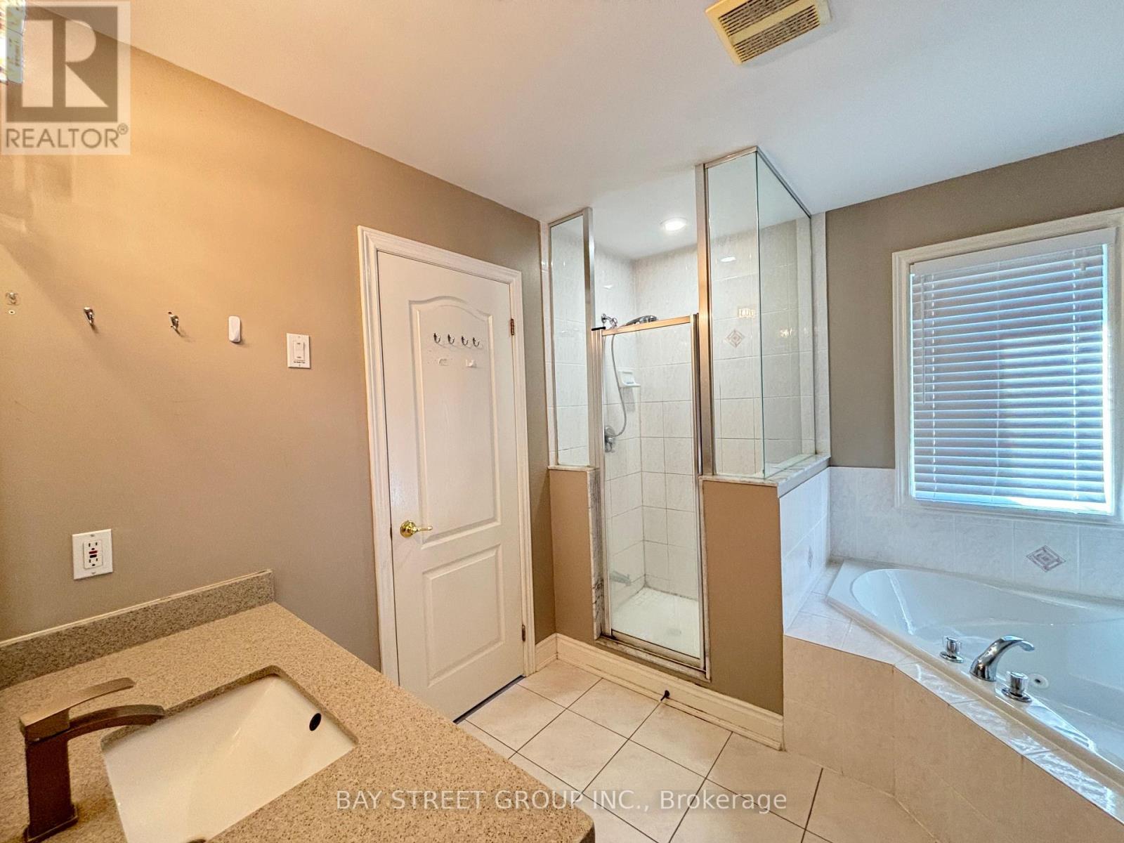 69 Princeton Avenue, Richmond Hill, Ontario  L4S 2E7 - Photo 17 - N13131304