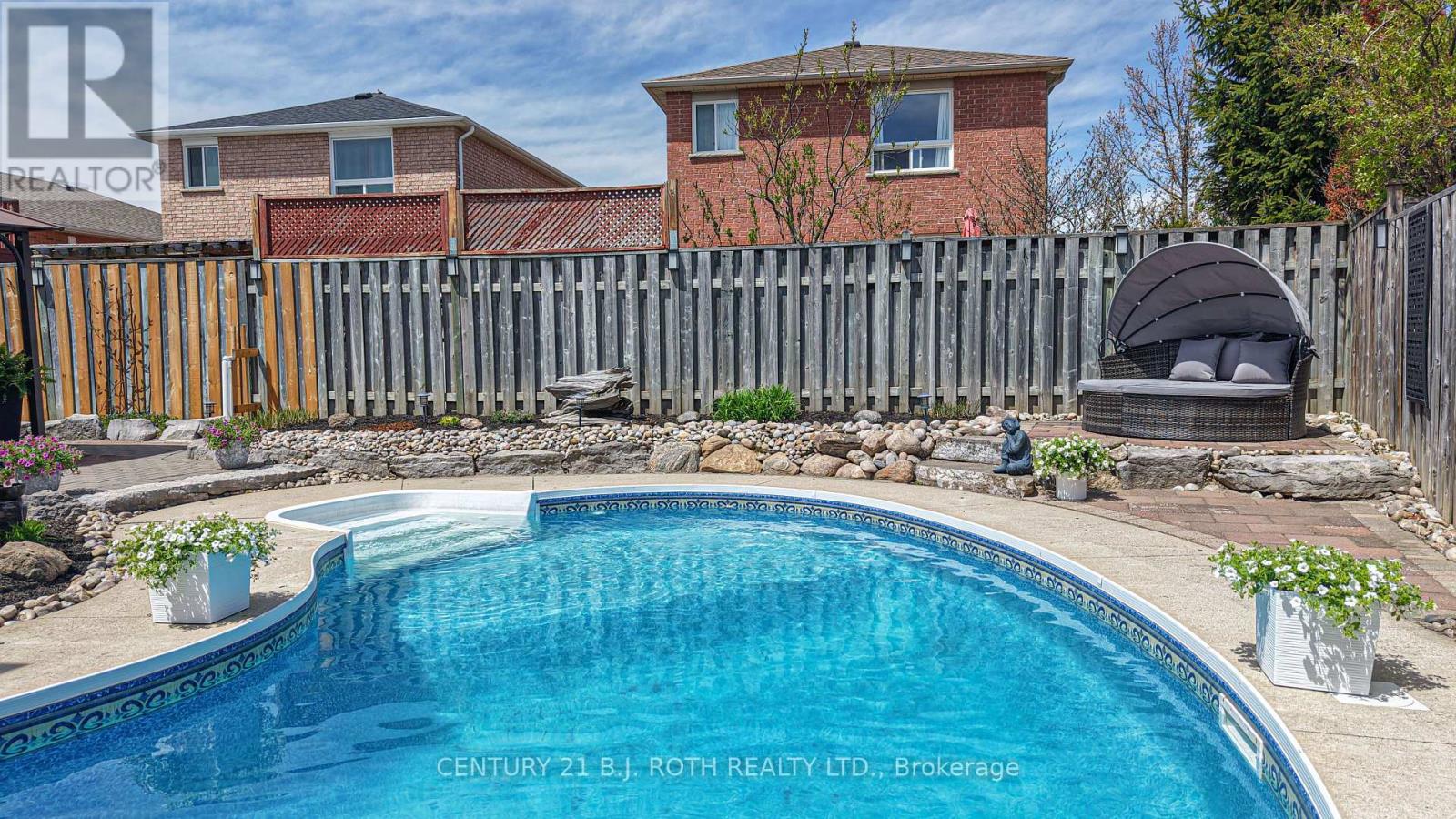 4 Lister Drive, Barrie (Holly), Ontario  L4N 0L5 - Photo 11 - S13131250
