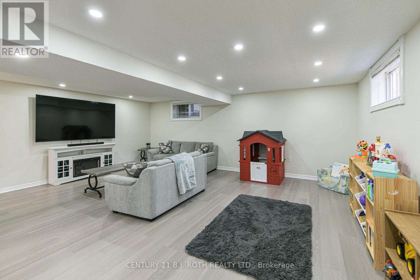 4 Lister Drive, Barrie (Holly), Ontario  L4N 0L5 - Photo 23 - S13131250