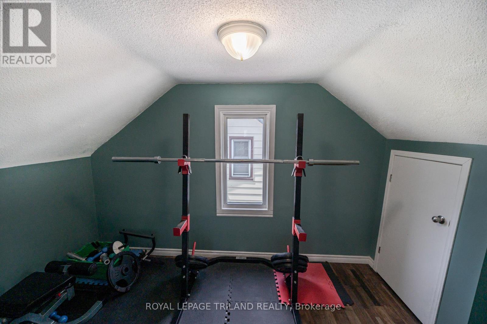 17 Trafalgar Street, St. Thomas, Ontario  N5P 1P1 - Photo 18 - X13131354