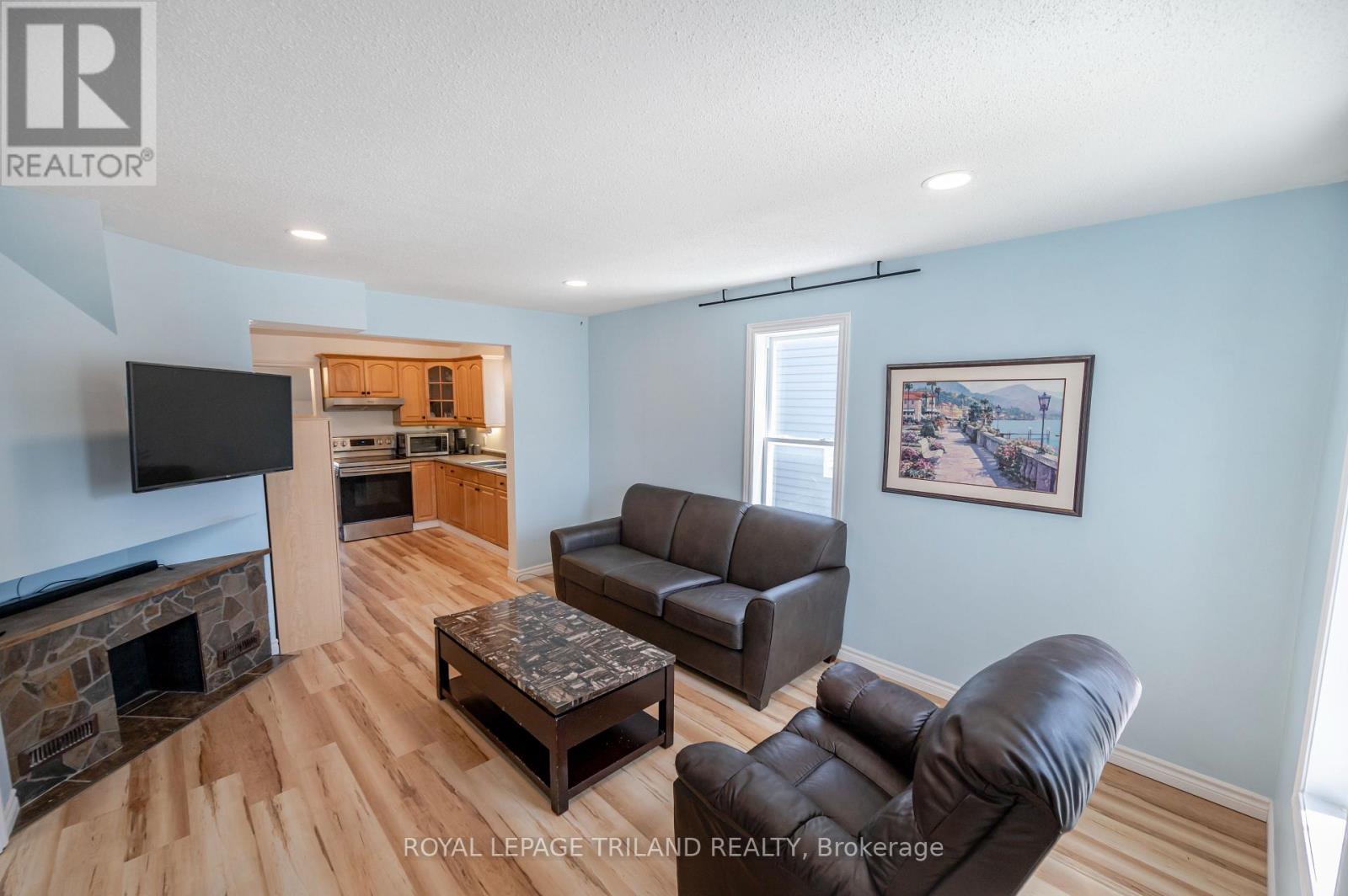 17 Trafalgar Street, St. Thomas, Ontario  N5P 1P1 - Photo 6 - X13131354