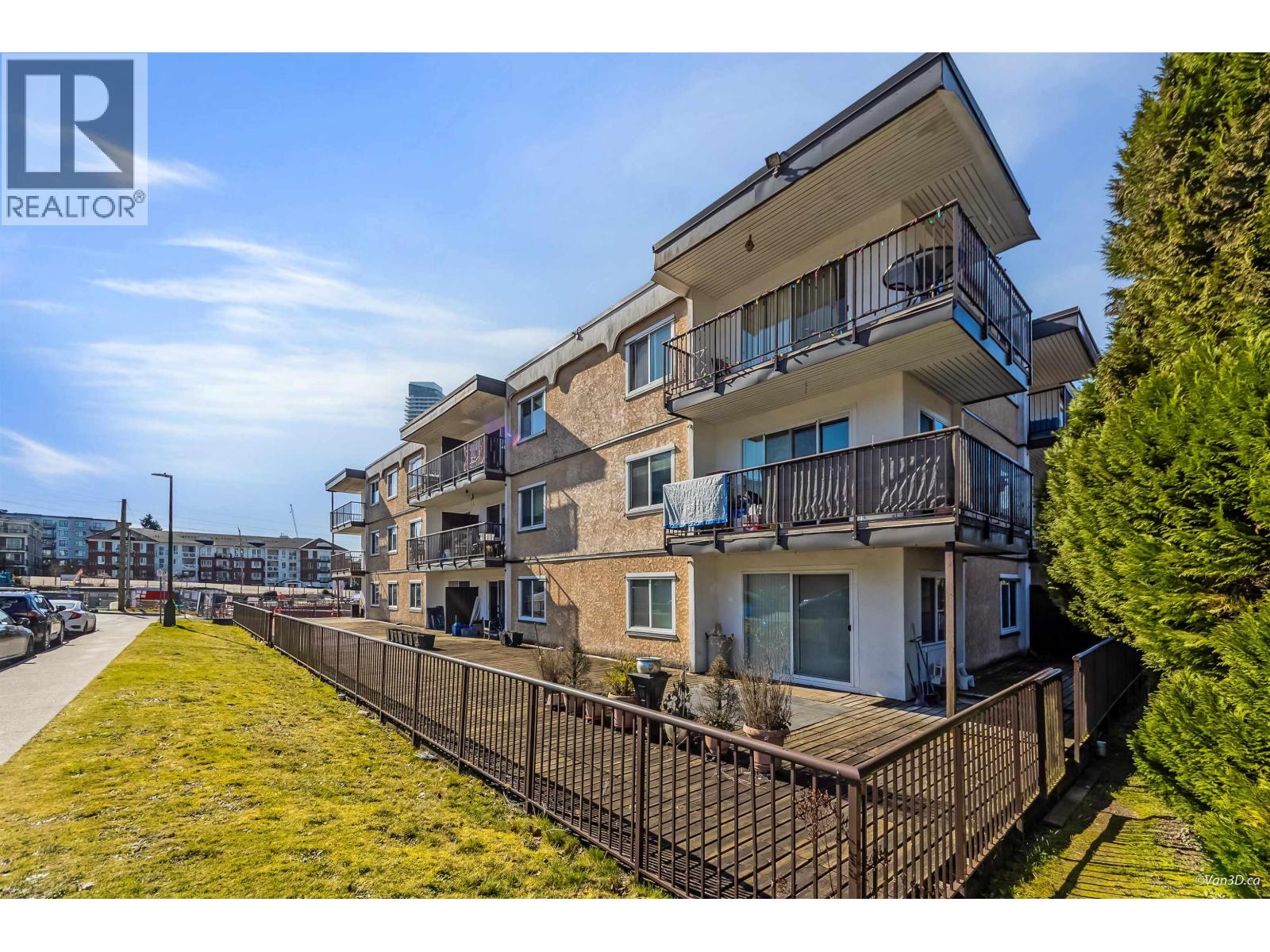 209 630 Clarke Road, Coquitlam, British Columbia  V3J 3X8 - Photo 2 - R3124041