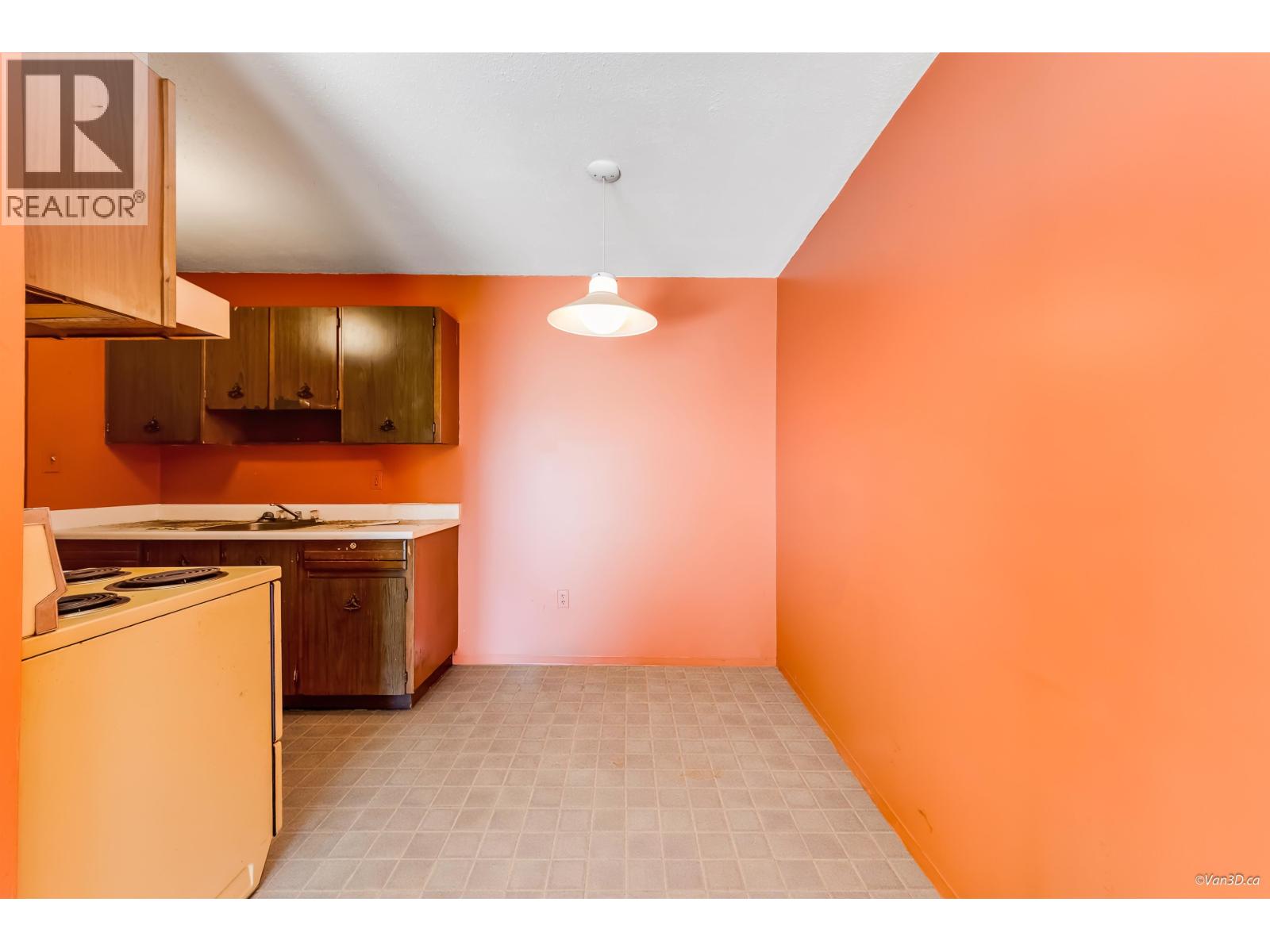 209 630 Clarke Road, Coquitlam, British Columbia  V3J 3X8 - Photo 6 - R3124041