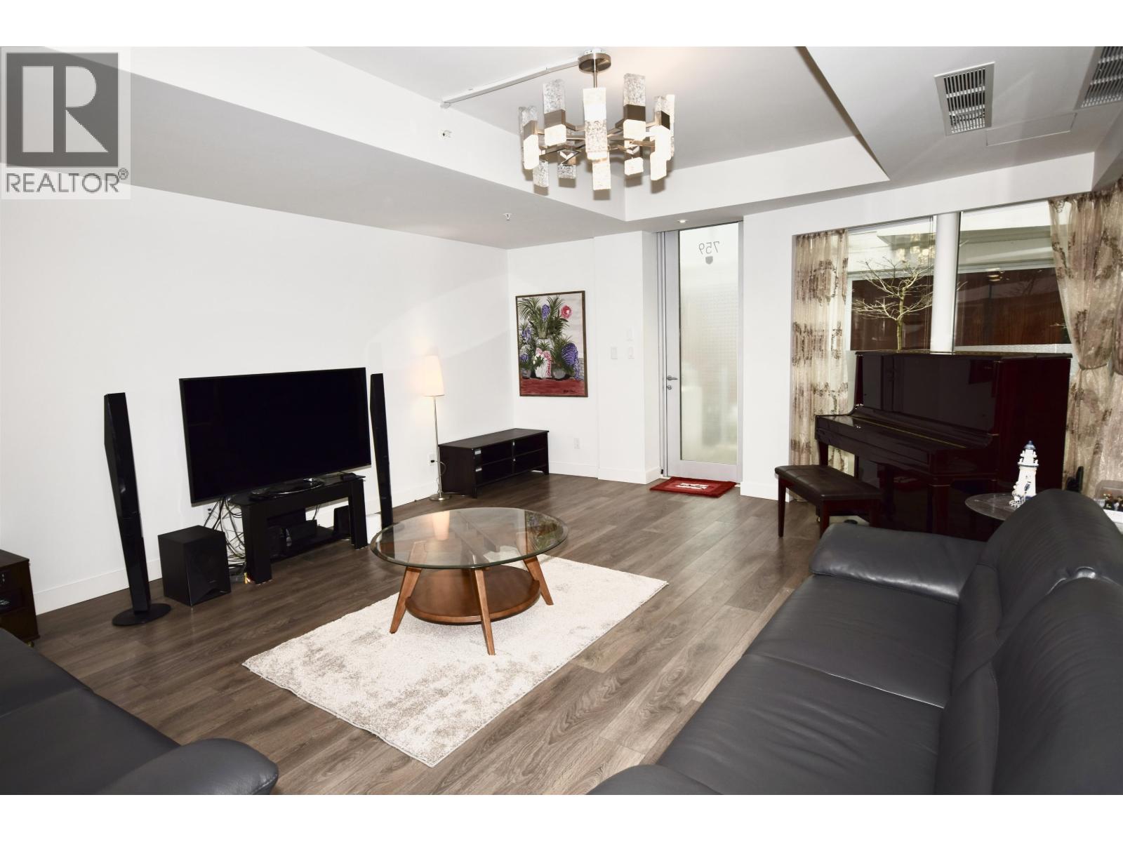 759 W 41st Avenue, Vancouver, British Columbia  V5Z 3M7 - Photo 6 - R3124047