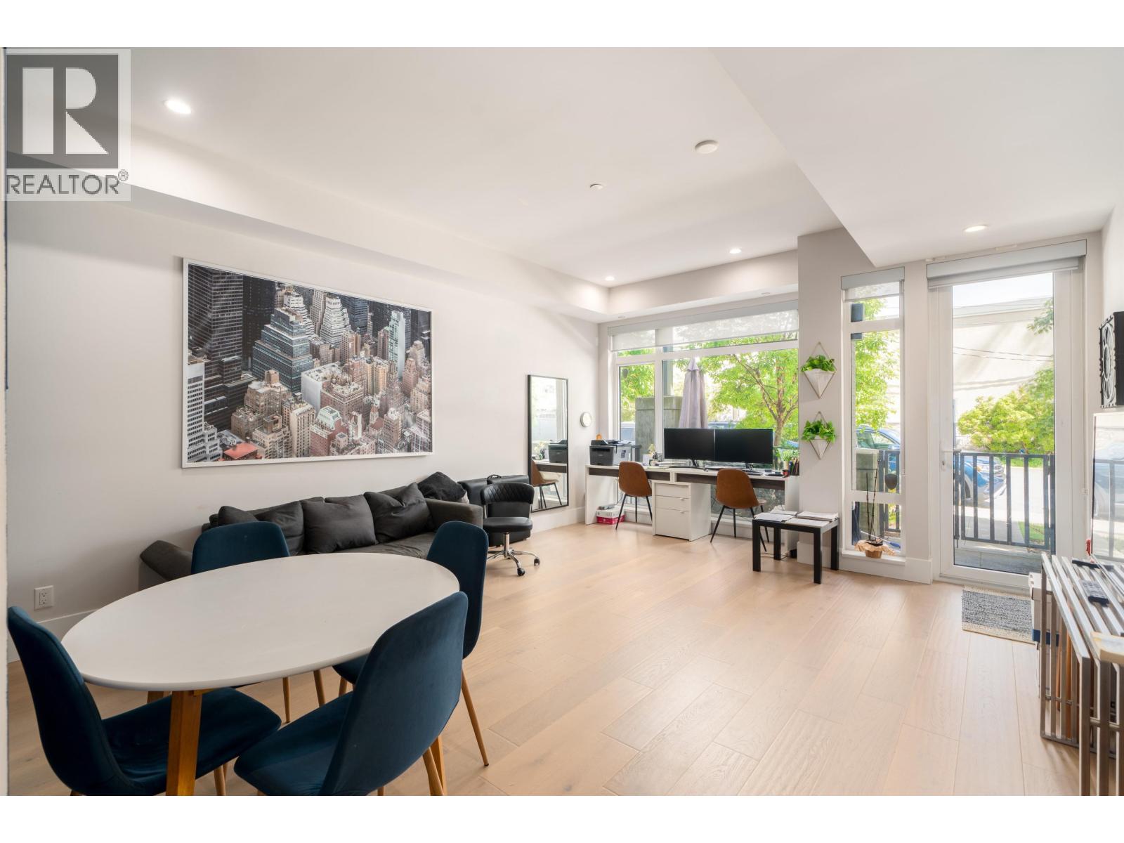 104 1591 Bowser Avenue, North Vancouver, British Columbia  V7P 2Y4 - Photo 10 - R3124054