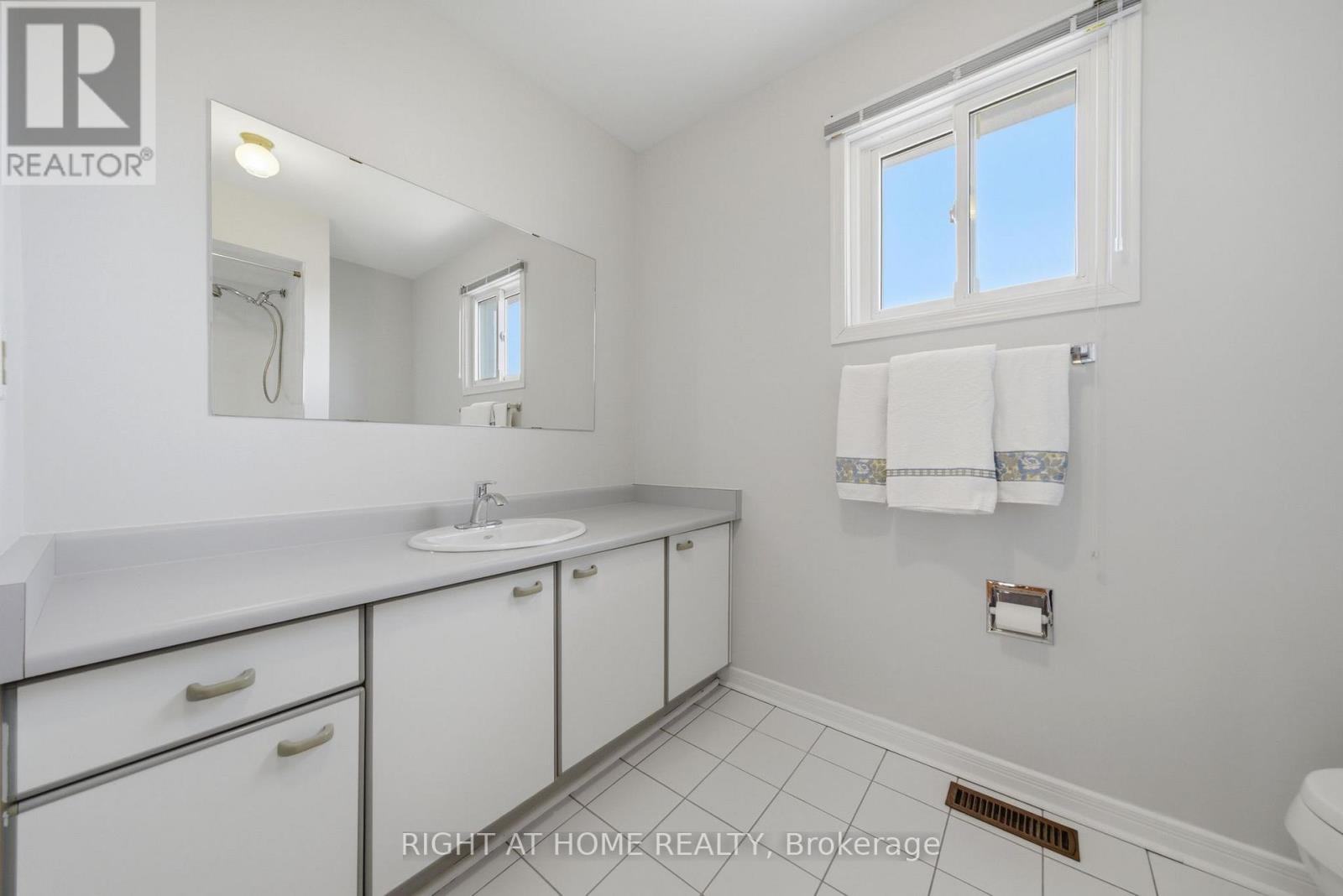 3300 Redmond Road, Mississauga, Ontario  L5B 3X1 - Photo 34 - W12979324