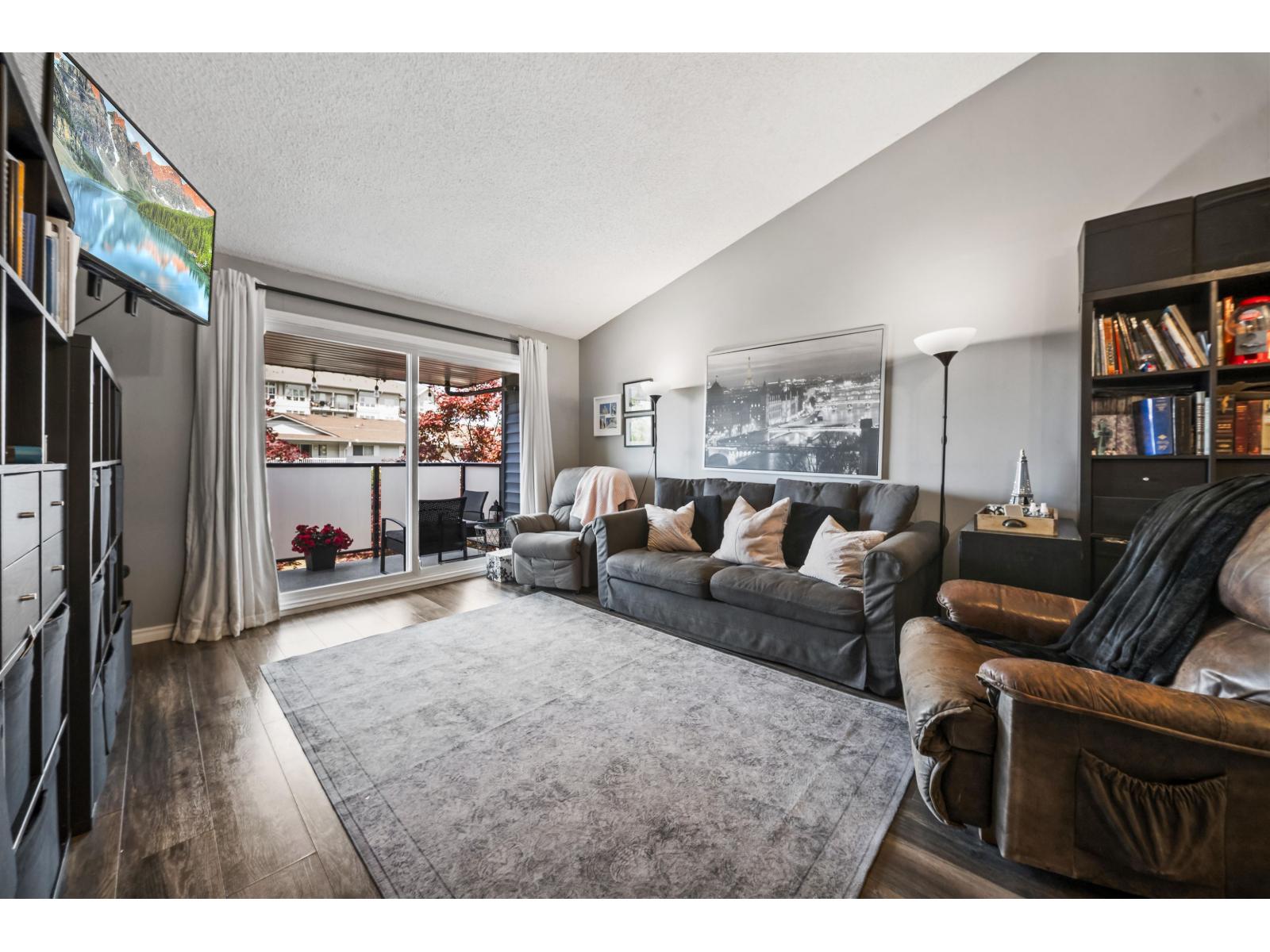 317 33400 Bourquin Place, Abbotsford, British Columbia  V2S 5G3 - Photo 9 - R3123710