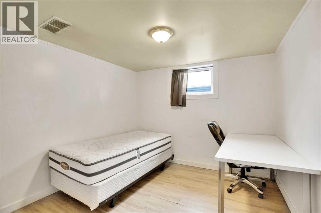 8316 43 Avenue NW, Calgary, Alberta  T3B 1X9 - Photo 36 - A2308433
