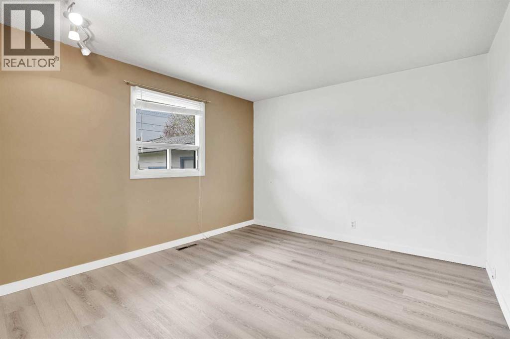8316 43 Avenue NW, Calgary, Alberta  T3B 1X9 - Photo 18 - A2308433