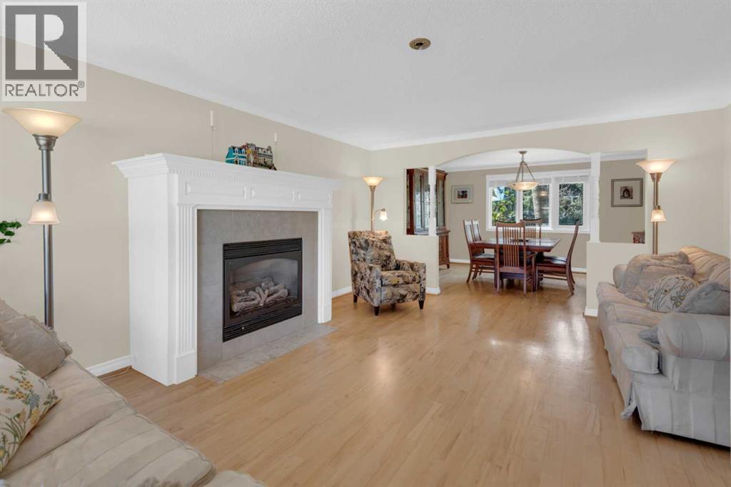 7316 Kananaskis Drive Sw, Calgary, Alberta  T2V 2N2 - Photo 5 - A2311196