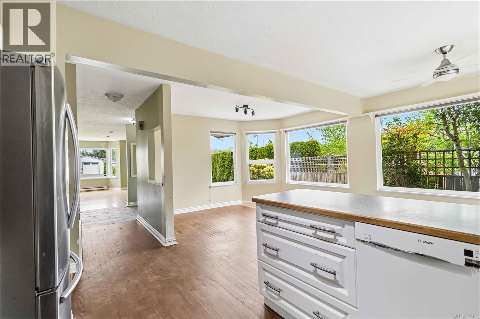 2153 Jahn Pl, Sidney, British Columbia  V8L 5C1 - Photo 16 - 1033109