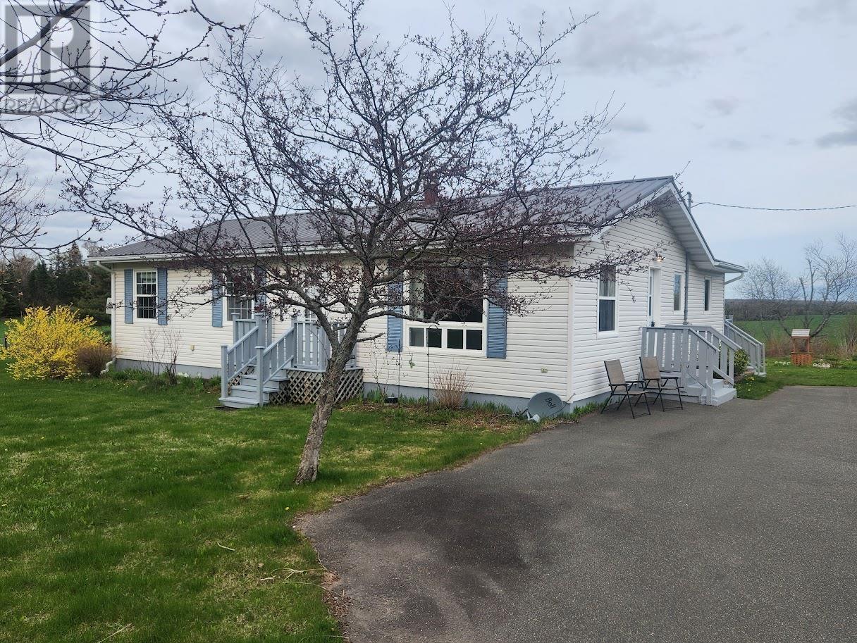 3592 Trans Canada Hwy, South Pinette, Prince Edward Island  C0A 1R0 - Photo 3 - 202523323