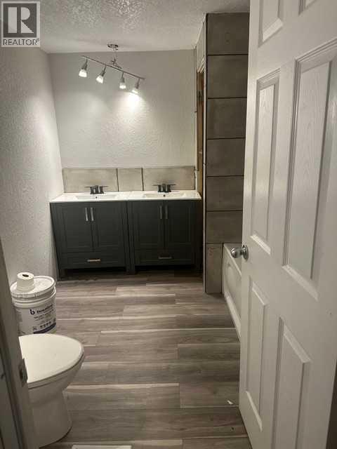 7106 South Glen Avenue, Edson, Alberta  T7E 1M9 - Photo 9 - A2282187