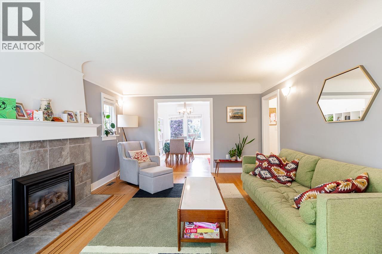 242 W 21st Avenue, Vancouver, British Columbia  V5Y 2E5 - Photo 5 - R3123930