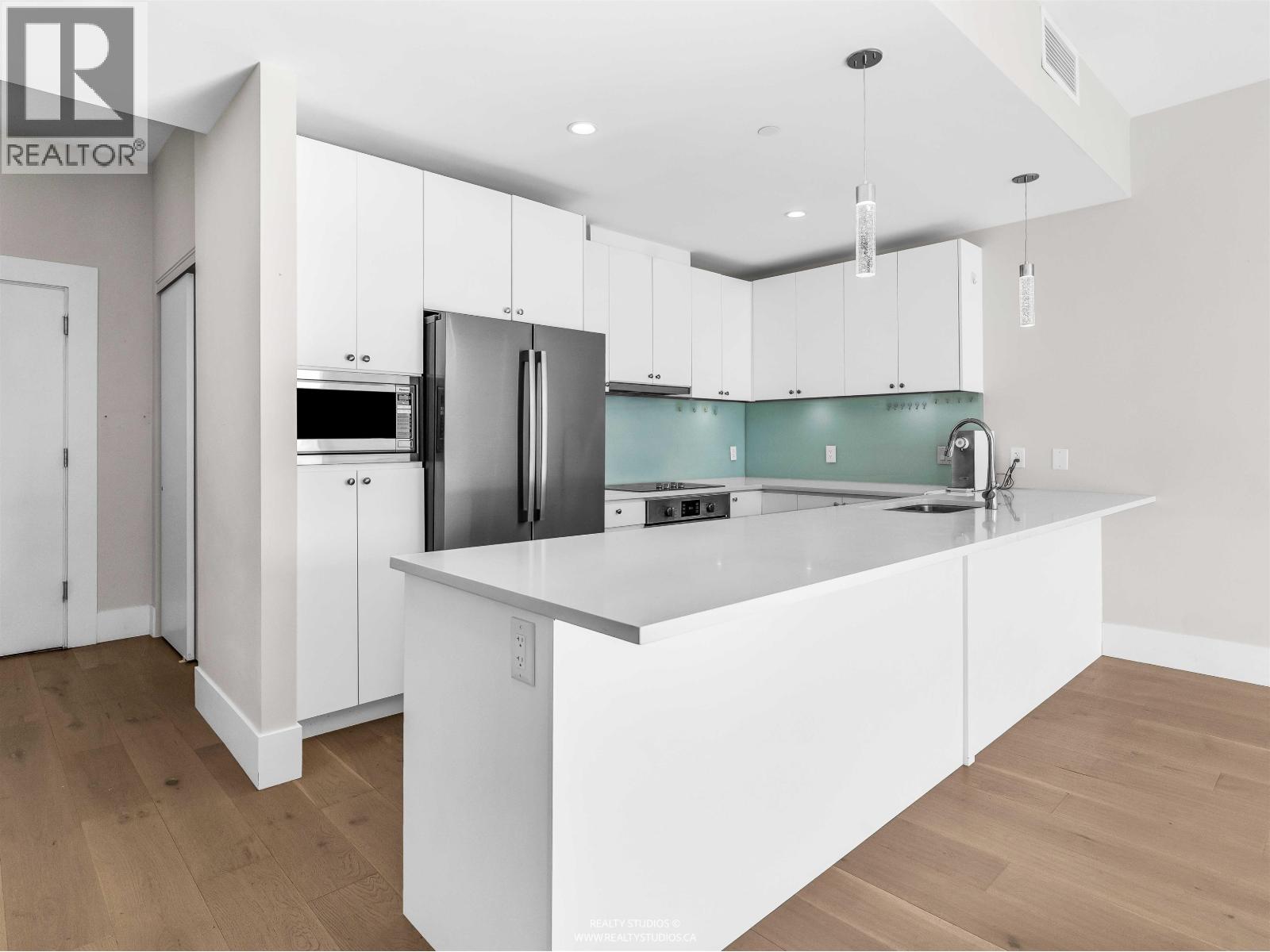 206 1591 Bowser Avenue, North Vancouver, British Columbia  V7P 2Y4 - Photo 6 - R3109972