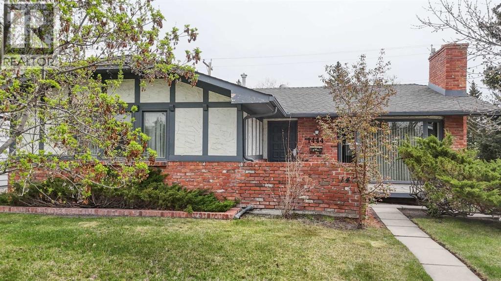 1444 Acadia Drive SE, Calgary, Alberta  T2J 3B1 - Photo 1 - A2310161