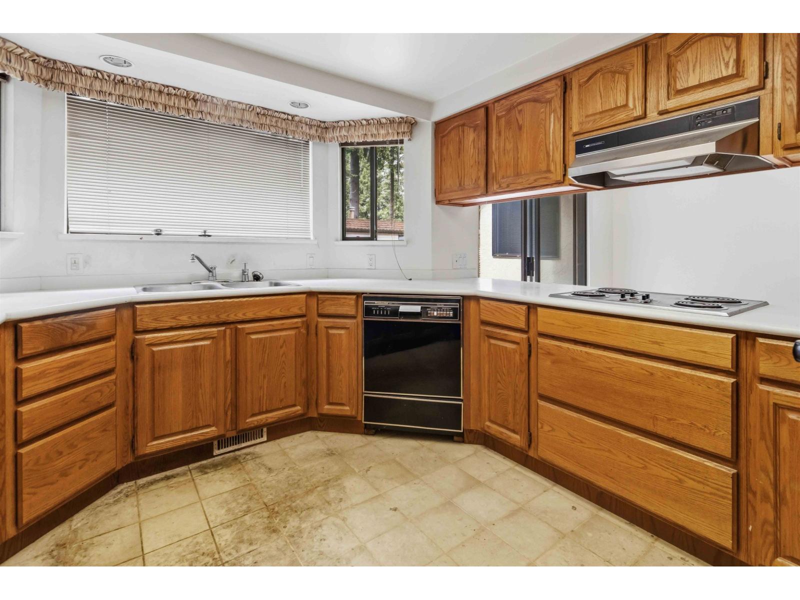 3427 140 Street, Surrey, British Columbia  V4P 2B1 - Photo 11 - R3124073
