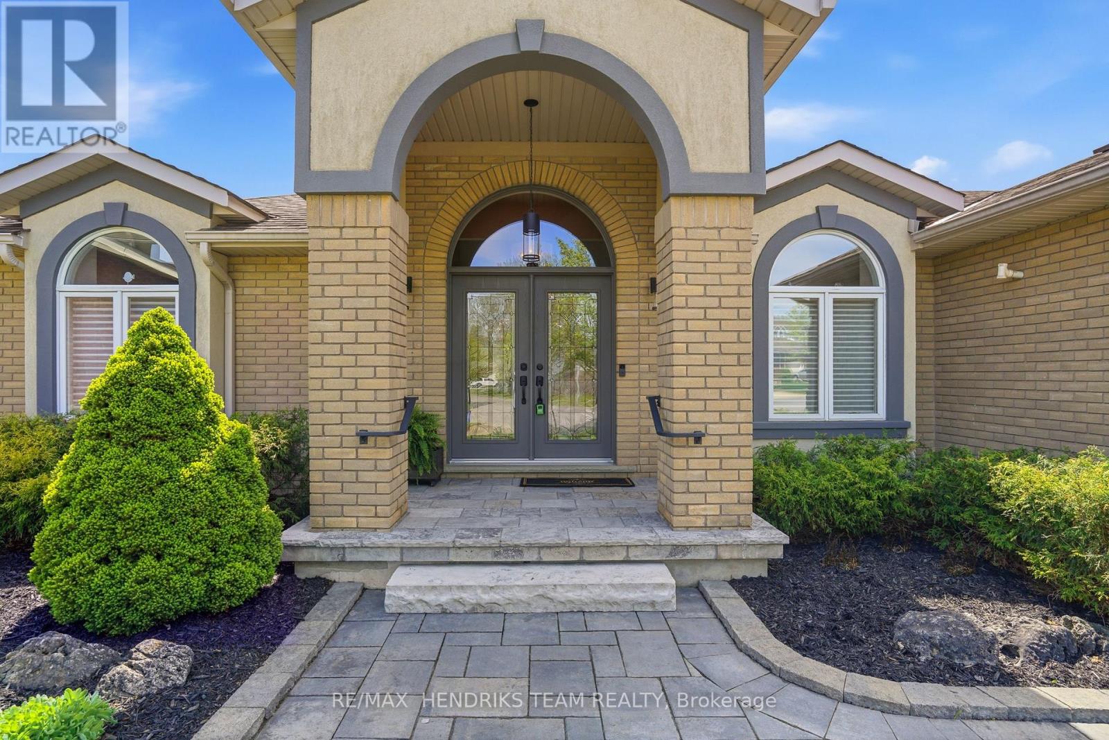 173 Michael Drive, Welland, Ontario  L3C 7B8 - Photo 4 - X13131372