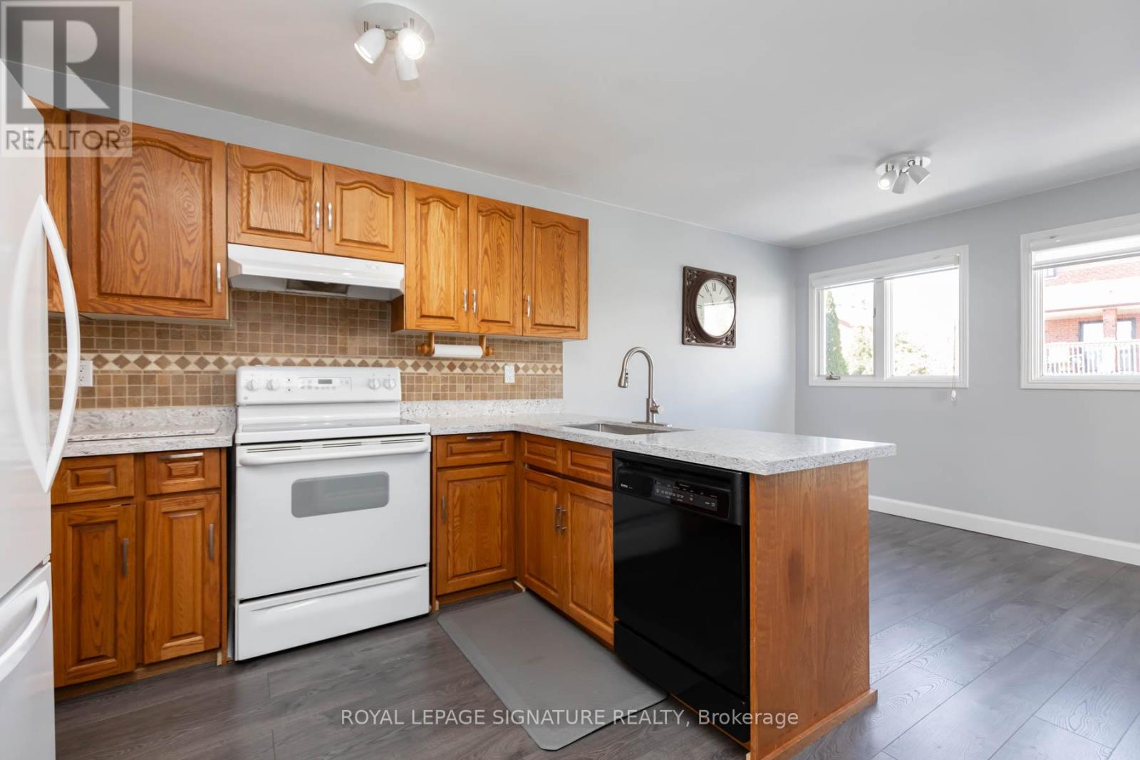 34 Kingswood Drive E, Clarington, Ontario  L1E 1G2 - Photo 12 - E13130962