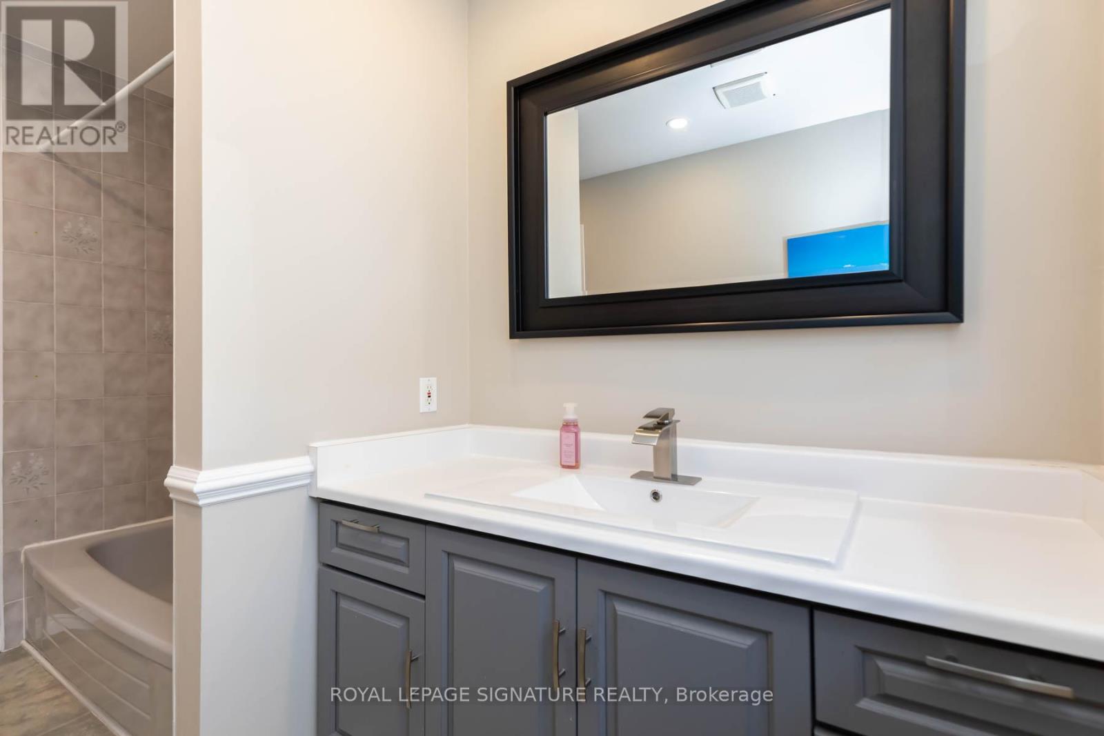 34 Kingswood Drive E, Clarington, Ontario  L1E 1G2 - Photo 26 - E13130962