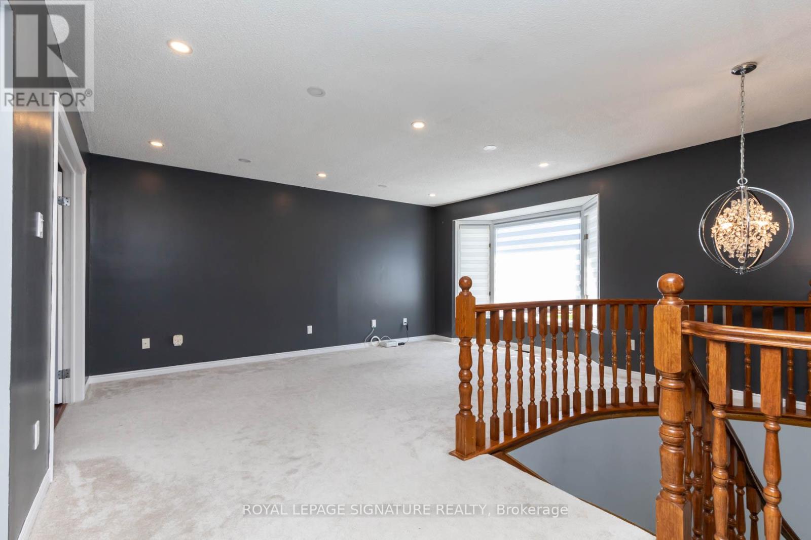 34 Kingswood Drive E, Clarington, Ontario  L1E 1G2 - Photo 4 - E13130962