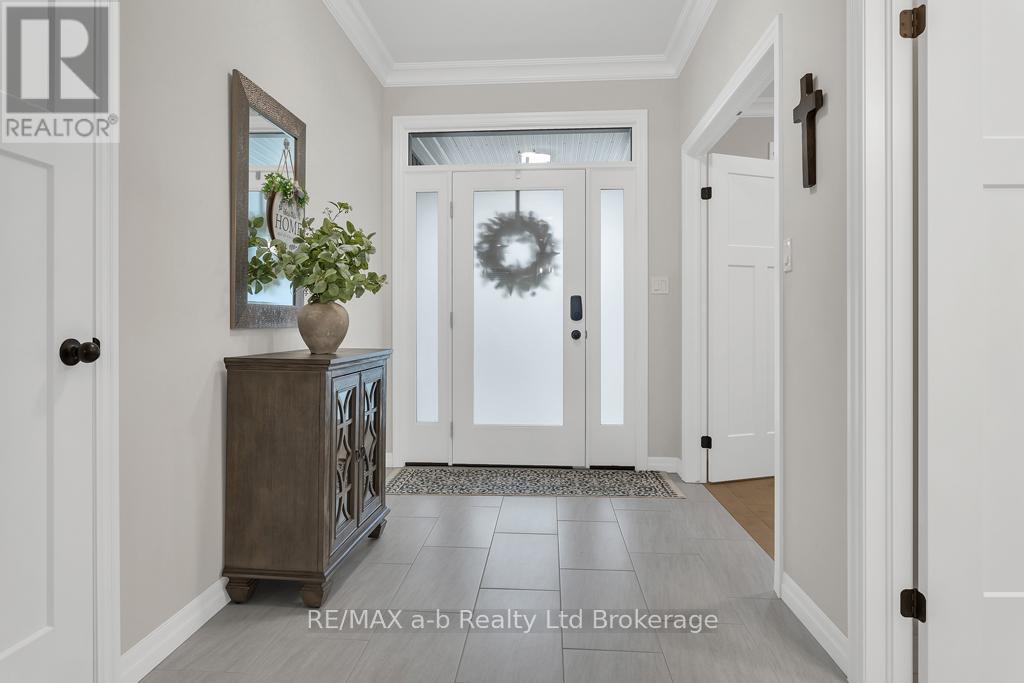 41 Lowrie Crescent, Tillsonburg, Ontario  N4G 0H5 - Photo 4 - X13131382
