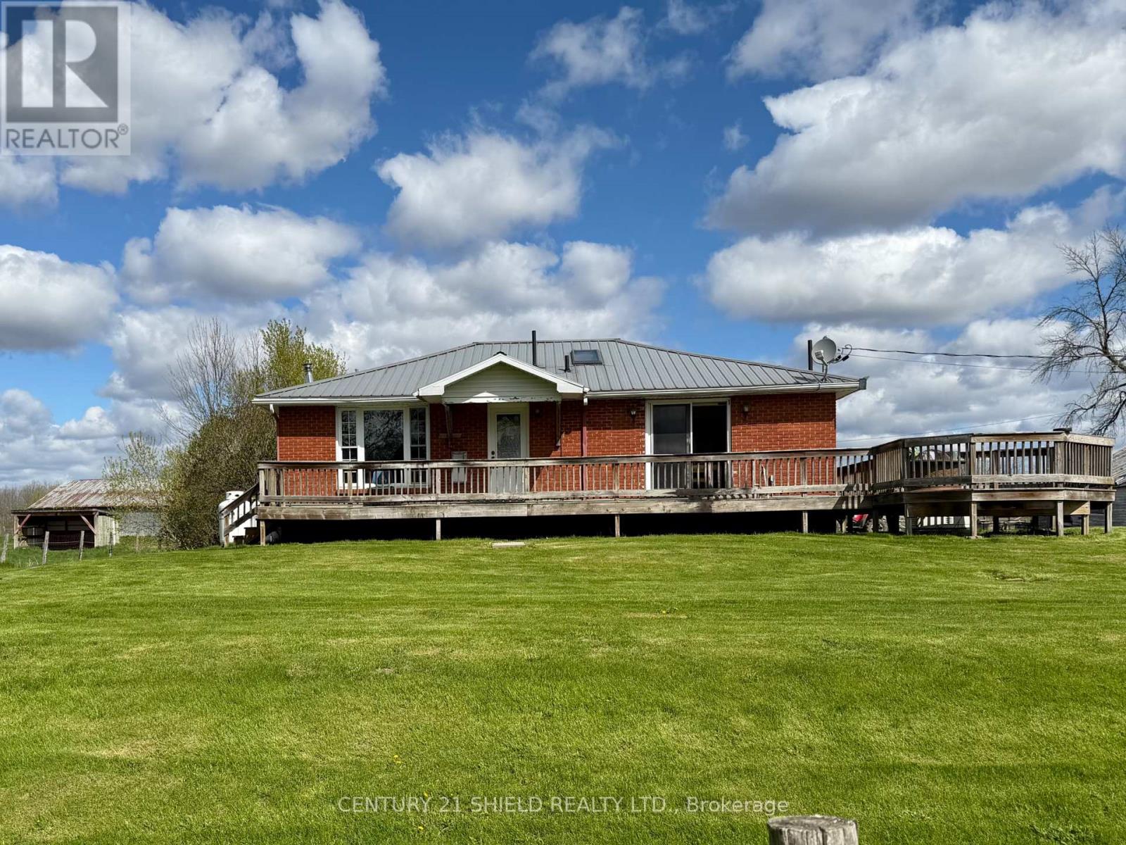 17637 Island Rd Road E, South Stormont, Ontario  K0C 1S0 - Photo 1 - X13131364