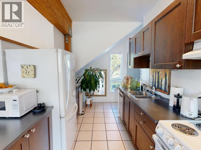 7209 Jordan Street, Powell River, British Columbia  V8A 1N2 - Photo 6 - 19873