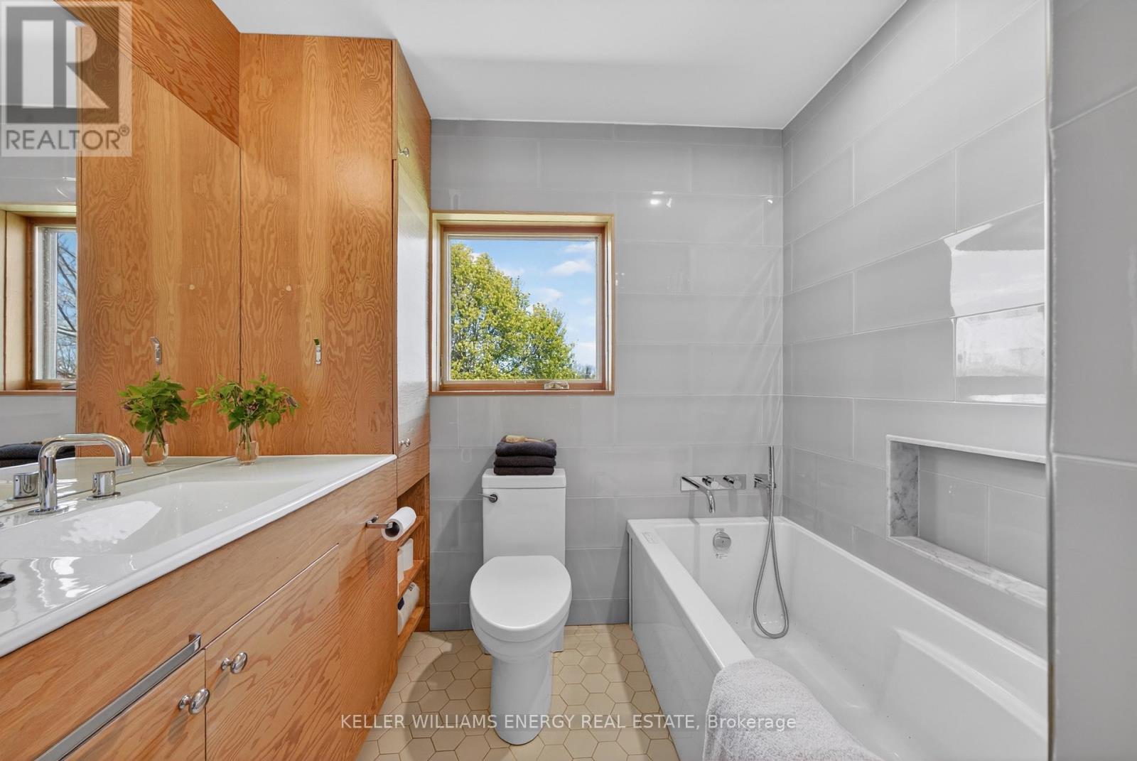 2465 County Road 7, Prince Edward County, Ontario  K0K 2T0 - Photo 35 - X13131442
