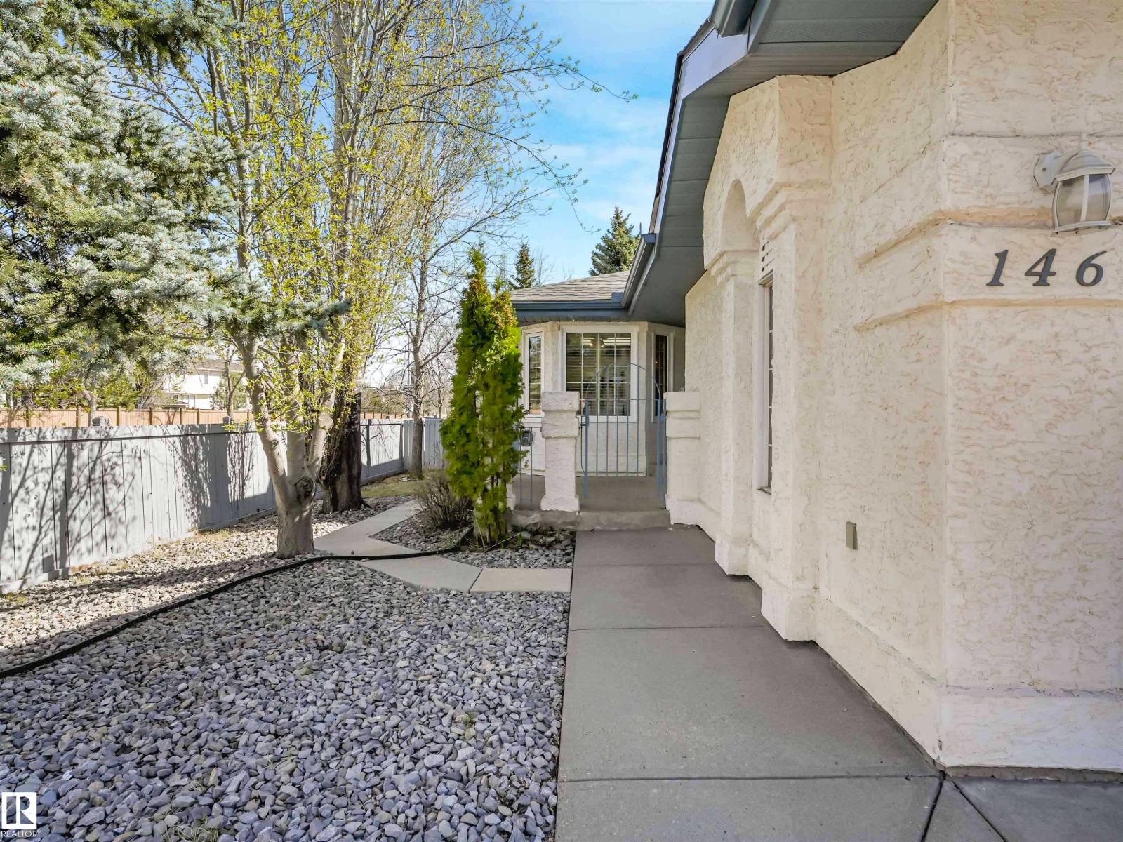 146 Oeming Rd Nw, Edmonton, Alberta  T6R 2G5 - Photo 4 - E4487730