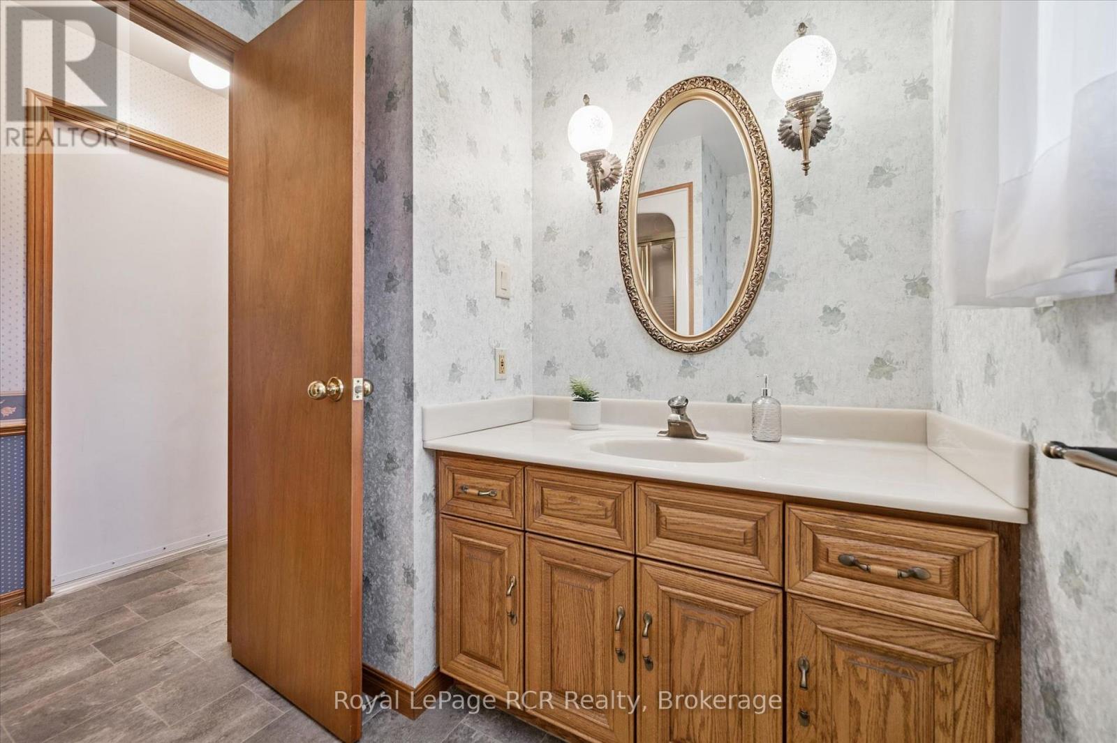 5 Jackson Crescent, North Perth, Ontario  N4W 1K2 - Photo 37 - X13131366