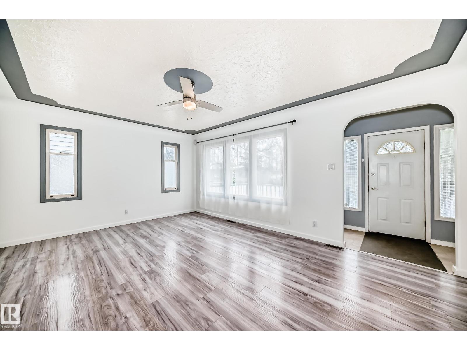 Unknown Address, ,     - Photo 11 - E4487869