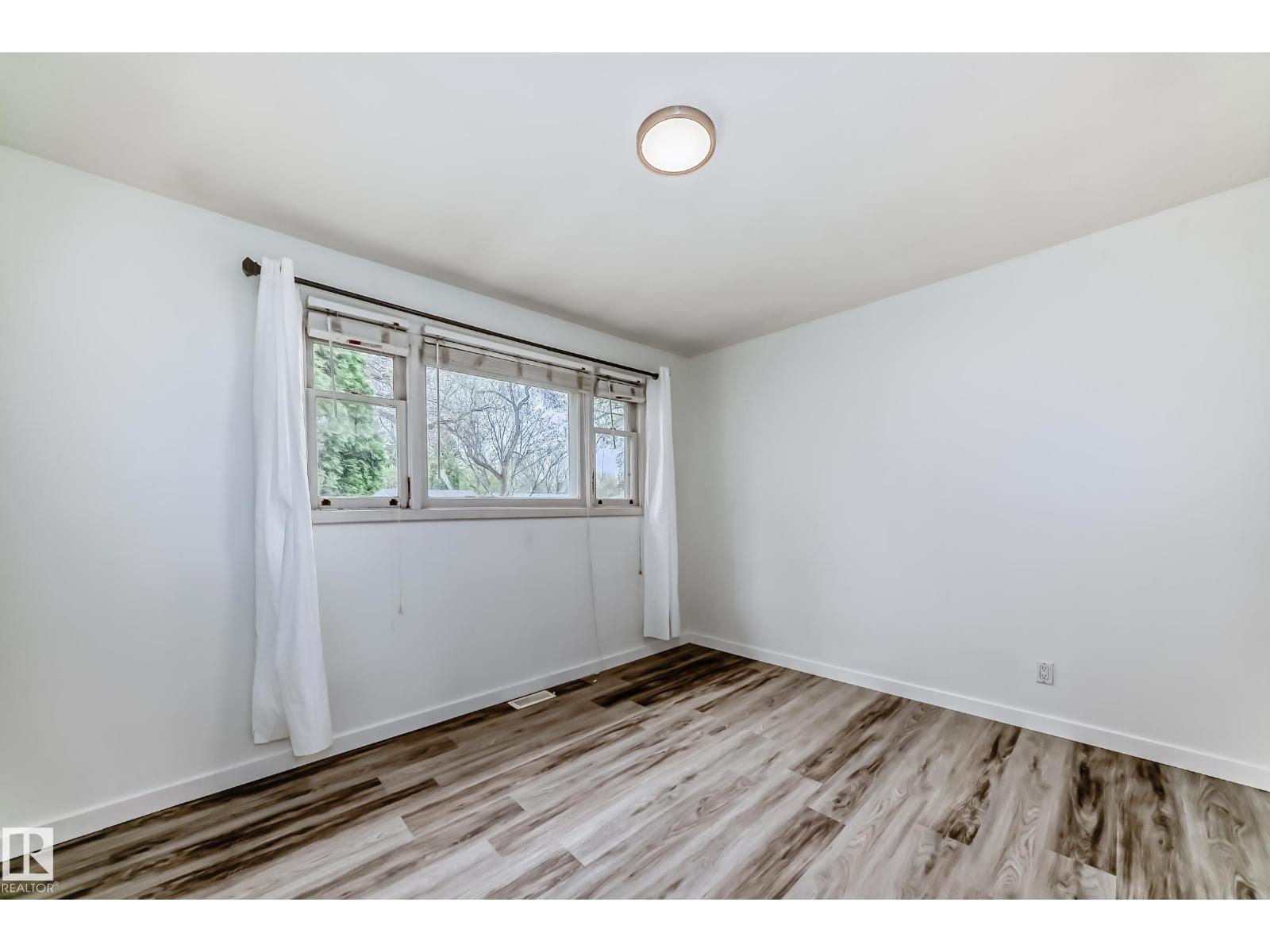 Unknown Address, ,     - Photo 12 - E4487869