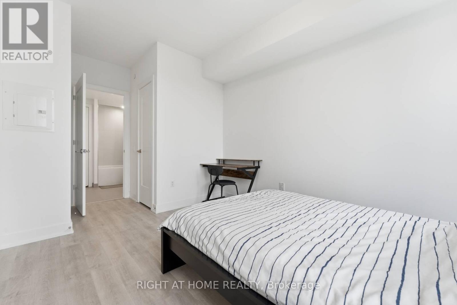 544 - 20 Inn On The Park Drive, Toronto, Ontario  M3C 0P8 - Photo 13 - C13131436