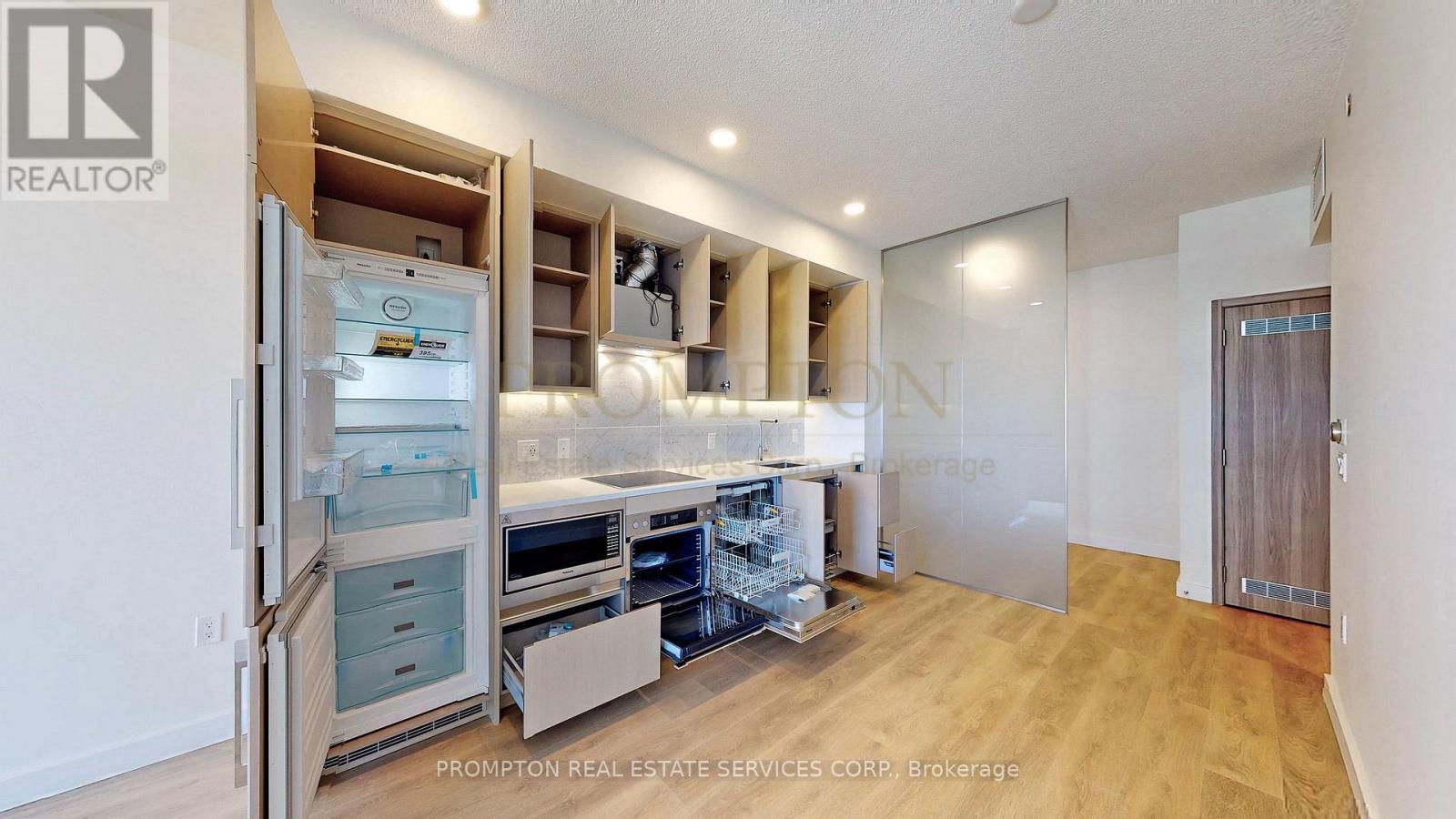 2307 - 85 Mcmahon Drive, Toronto, Ontario  M2K 0H1 - Photo 27 - C13131448