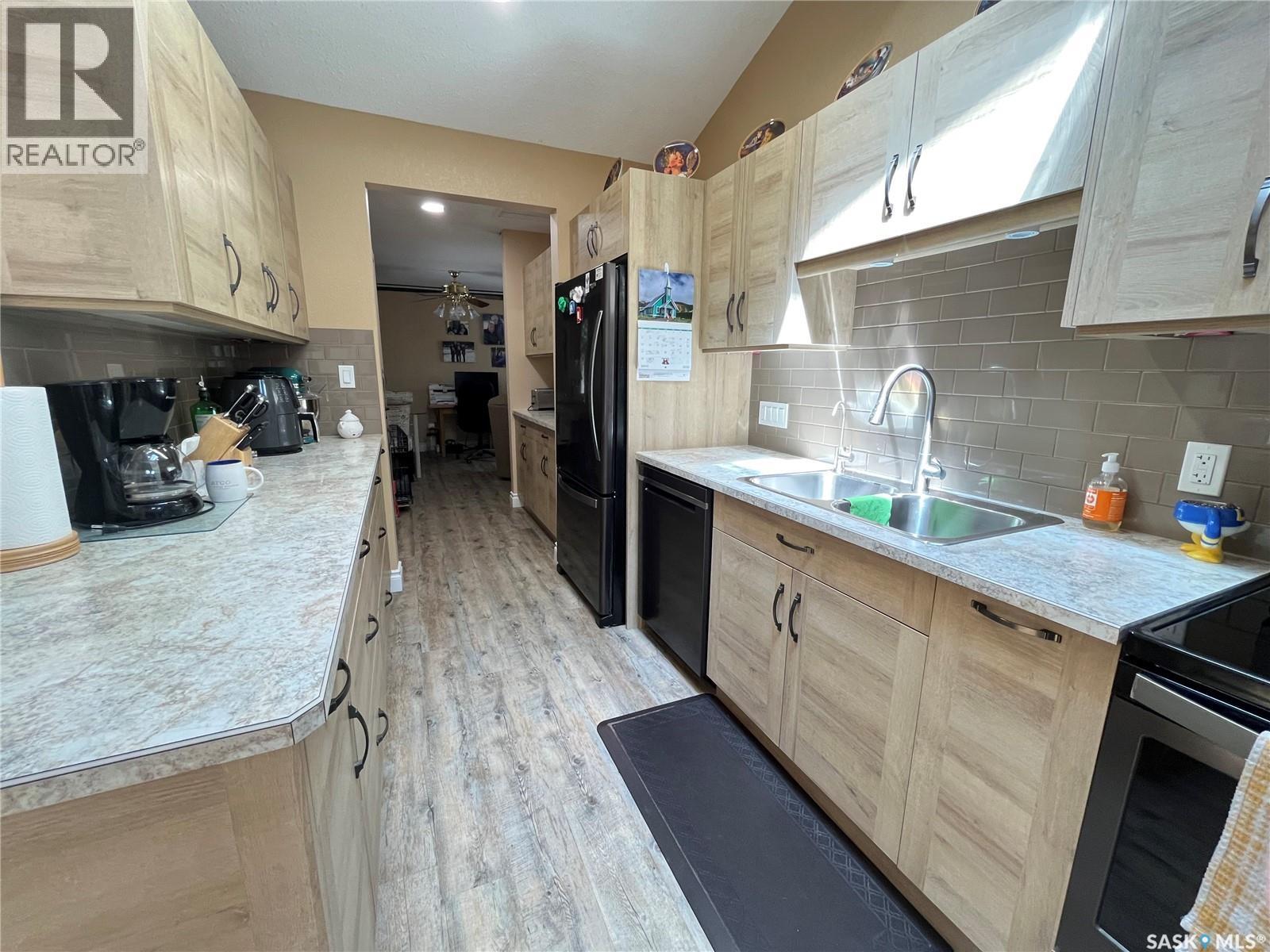 338 Ben Hope Street, Cypress Hills Provincial Park, Saskatchewan  S0N 1N0 - Photo 29 - SK036047