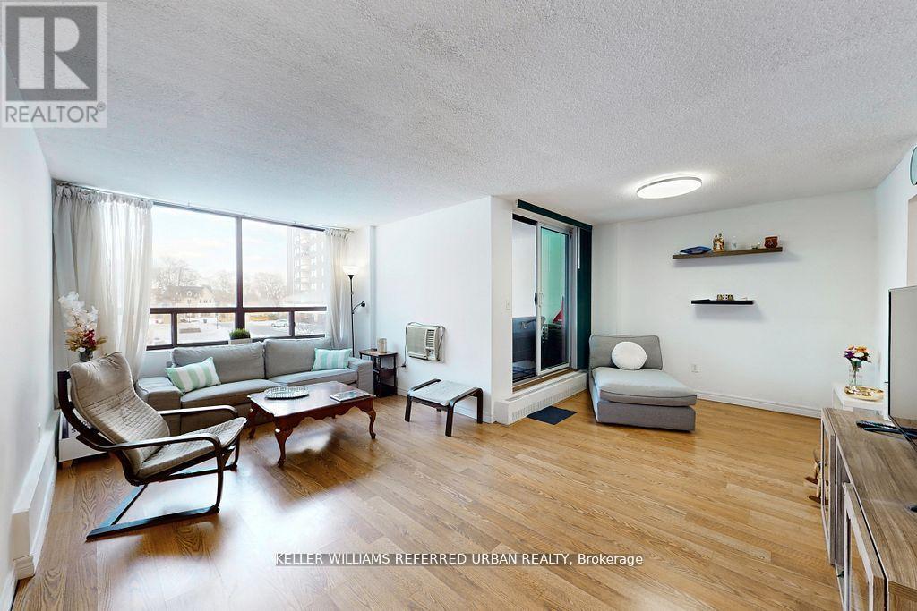 202 - 2556 ARGYLE ROAD, Mississauga, Ontario