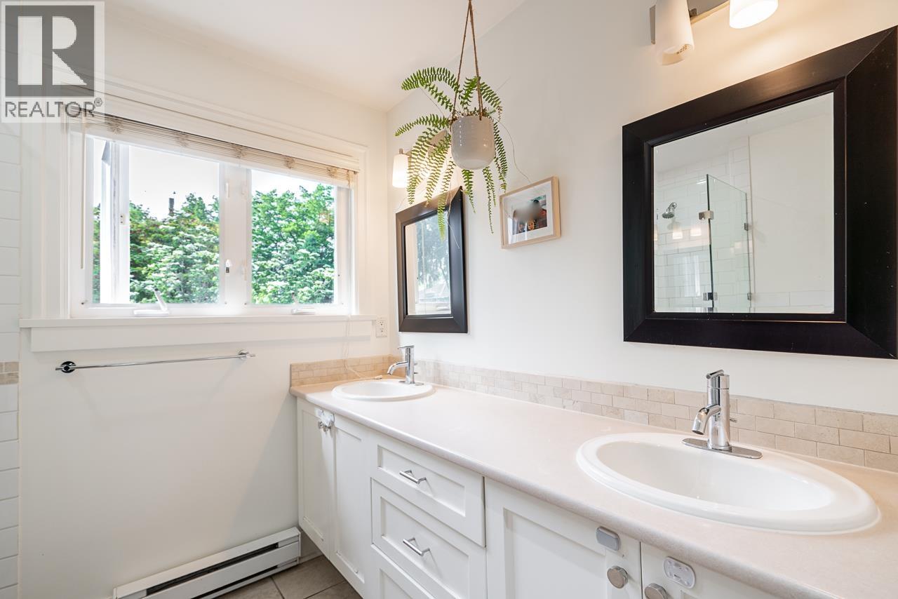 242 W 21st Avenue, Vancouver, British Columbia  V5Y 2E5 - Photo 18 - R3123930