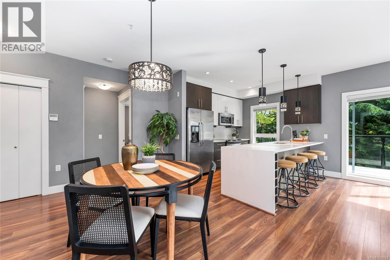208 740 Travino Lane, Saanich, British Columbia  V8Z 0E2 - Photo 8 - 1030784